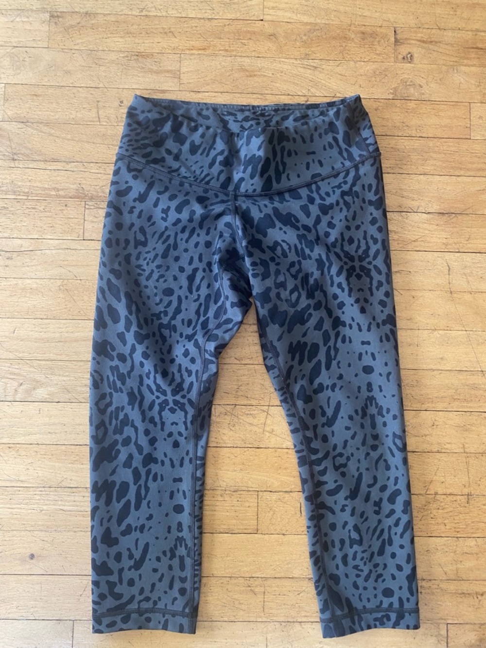 Lulu lemon leggings. Great condition. Size 8